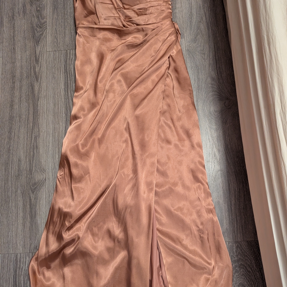 David's Bridal Satin Bridesmaid was in **DESERT CORAL** Sz14 FREE SHIP